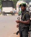 солдаты на Шри-Ланке иногда выступают в качестве гидов для туристов