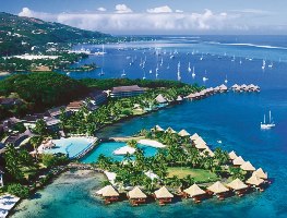 Таити самый крупный остров Французской Полинезии в Тихом океане